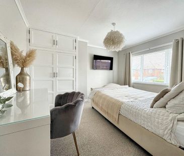 3 bedroom semi-detached house to rent - Photo 4