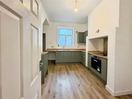 2 bedroom terraced house to rent - Photo 4