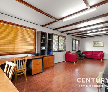 Charming 1950s Home with Modern Flexibility & Pristine Gardens! - Photo 4