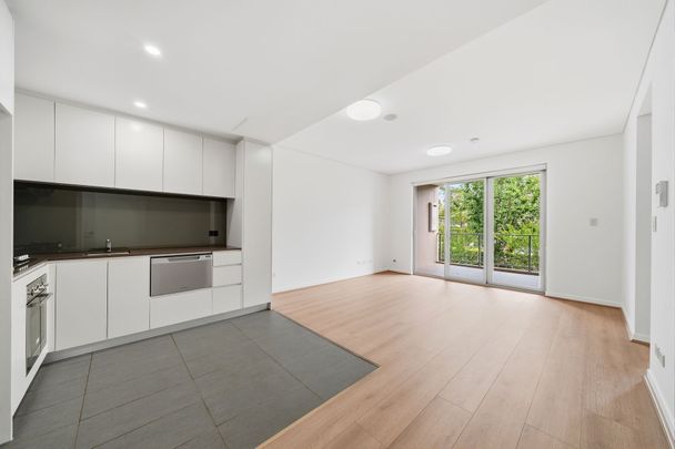 Modern Apartment in Tranquil Setting ** Available Now ** - Photo 1