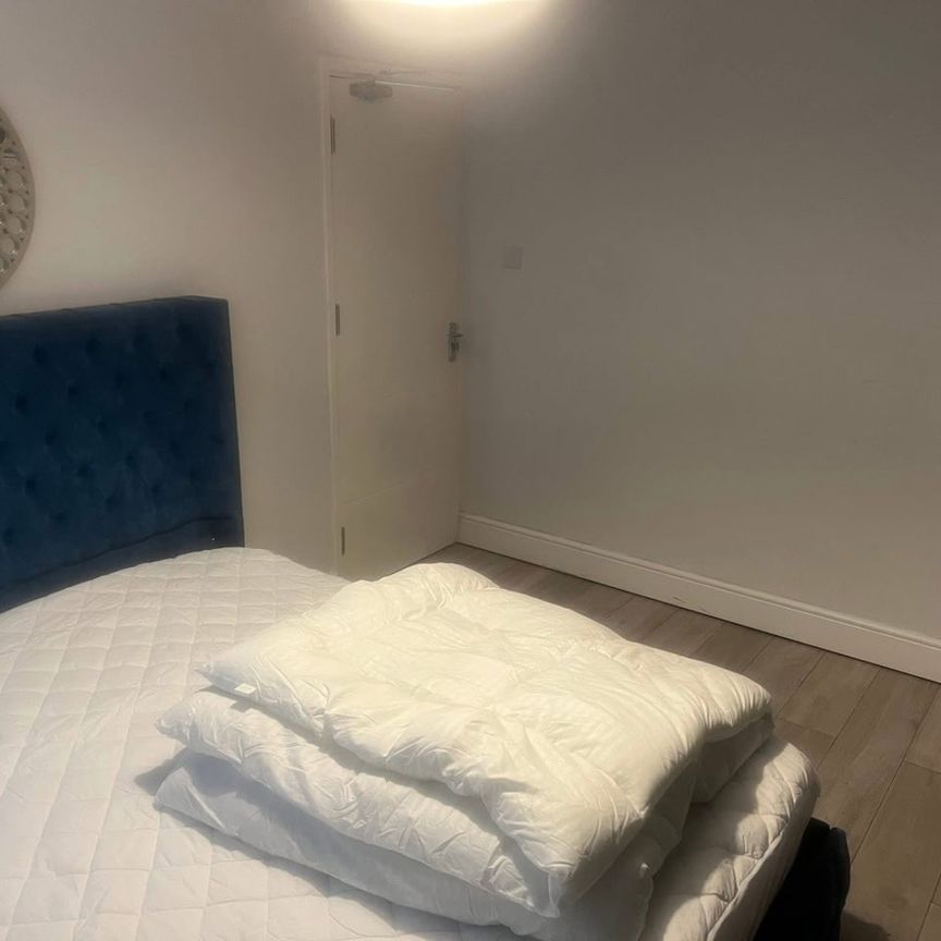 Room in a Shared House, Unett St, B19 - Photo 1