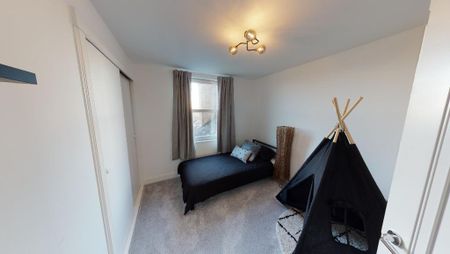3 bedroom duplex to rent - Photo 2