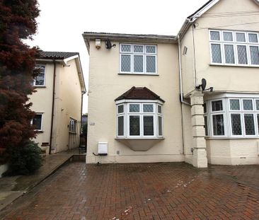 2 bedroom end of terrace house to rent - Photo 2