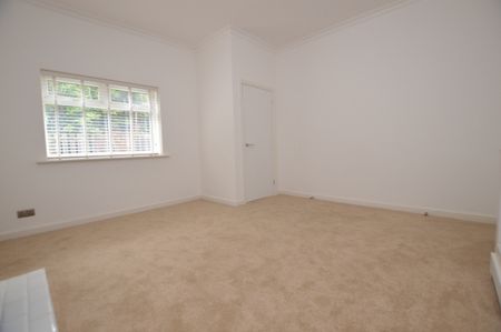 2 Bedroom Terraced House - Photo 5