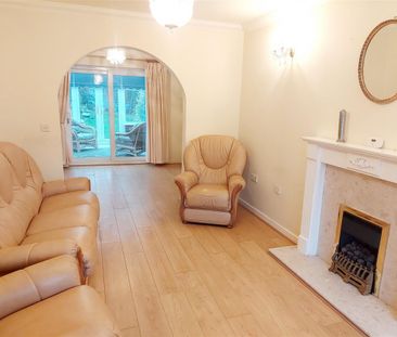 3 bedroom Detached house to rent - Photo 5