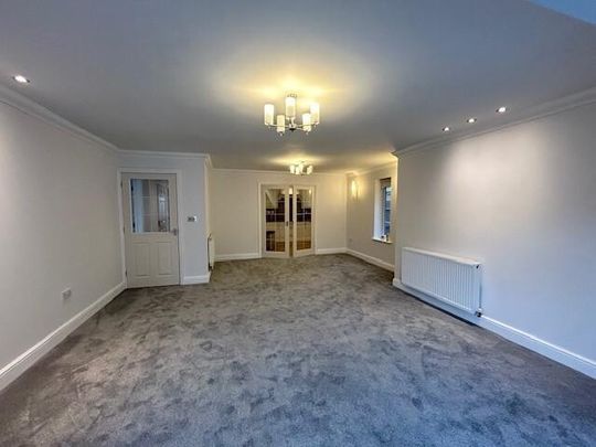 3 bedroom bungalow to rent - Photo 1