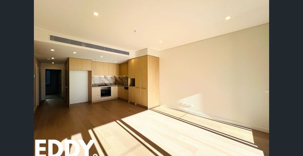 Brand New 2 Bed | West Facing-Plenty of Natural Light| Facing Garden-Quiet with District View | Oak Timber Floor - Photo 1