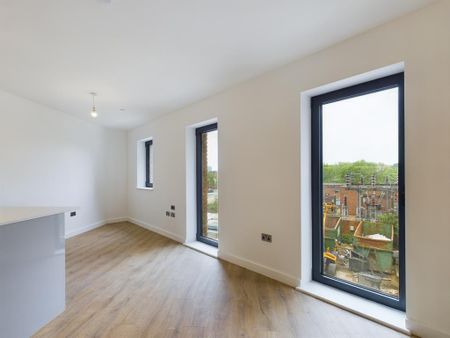 2 bedroom flat to rent - Photo 4