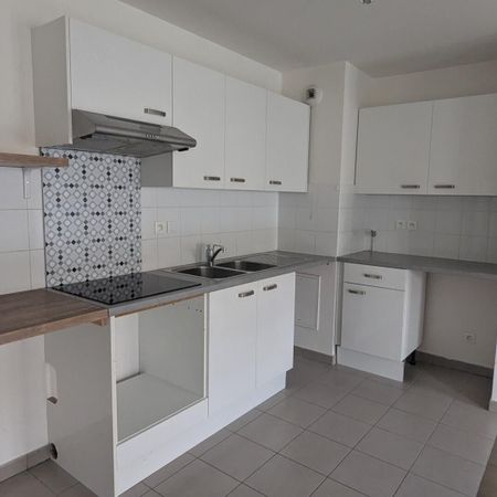 location Appartement T3 DE 64m² À ANDRESY - Photo 4