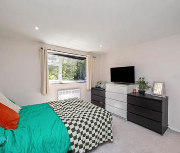 3 bedroom apartment to rent - Photo 2