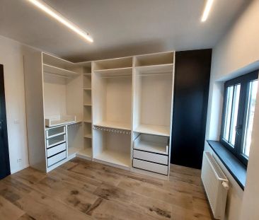 Moderne loft te huur in Olsene – 2 slaapkamers, dressing en garage - Photo 3