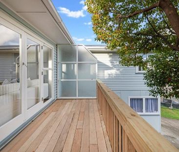 Fully renovated 3 double bedrooms bungalow - Photo 1