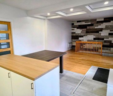 📍 Beauport – 3½ style loft sur 2 étages 💰 1 235 $/mois (non chauffé... - Photo 3