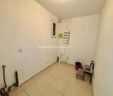 Appartement T4 de 101m2, à Jonquières Saint Vincent, - Photo 2