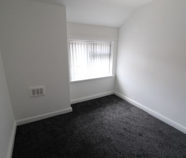 3 BED MID TERRACED HOUSE AVAILABLE TO LET GUILD AVENUE WALSALL WS3 - Photo 2