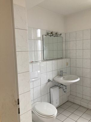 46310/158 Geräumige 2-Zi-Wohnung mit Dachterrasse in Troisdorf-Sieglar! - Foto 1