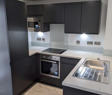 1 Bed Flat, Norfolk Street, L1 - Photo 5