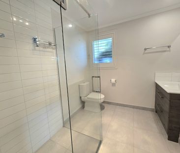 Beautiful Three-Bed, Two-Bath Home in Otumoetai - Otumoetai - Photo 1