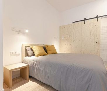 Carrer de les Balears, Barcelona, Catalonia 08023 - Photo 6