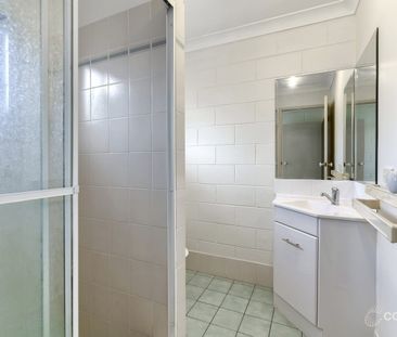 Lowset Villa in a Great Location! - Photo 4