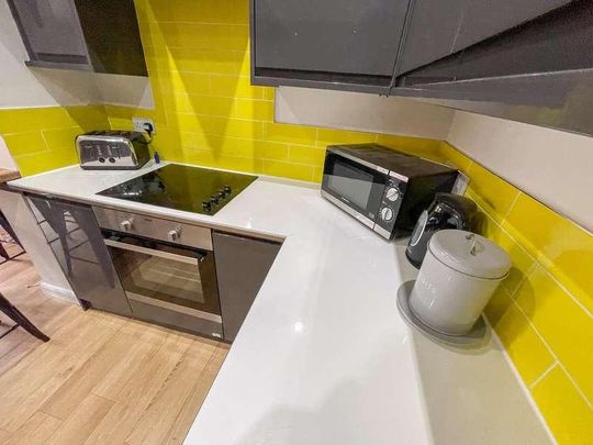 Mount Pleasant, L3 - Photo 1