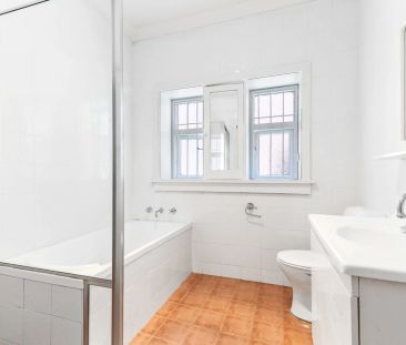 Convenient Living Moments from Chatswood CBD - Photo 1