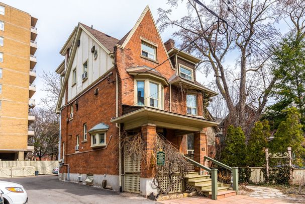 For Lease - 110 Lowther Avenue Unit# Main, Toronto, Ontario - Photo 1