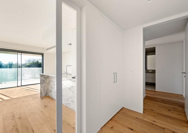 3 Bedroom Apartment with swimming pool, Miraflores, Oeiras