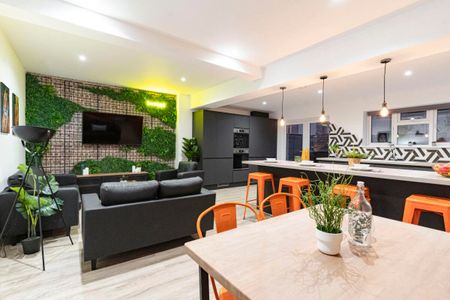 6 bedroom house to rent - Photo 3