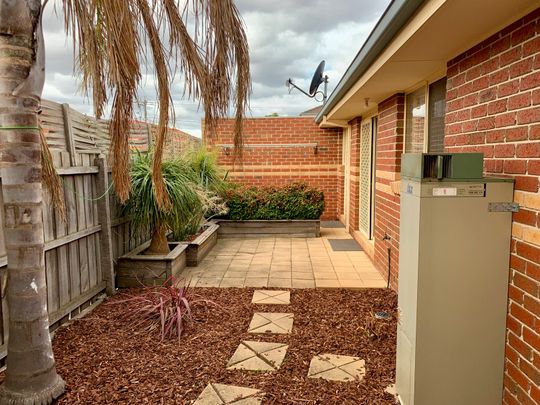 3/53A Pecks Road, Sydenham VIC 3037 - Photo 1