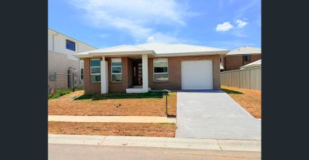 Brand New & Spacious 4-Bedroom Home with Alfresco – Menangle Park - Photo 5