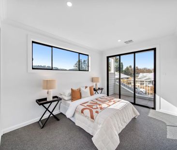 Contemporary Highlands Living with Designer Appeal - Photo 2