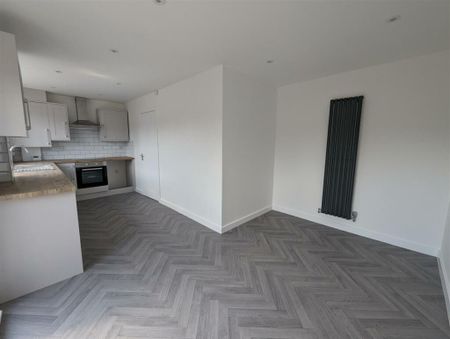 3 bedroom townhouse to rent - Photo 4