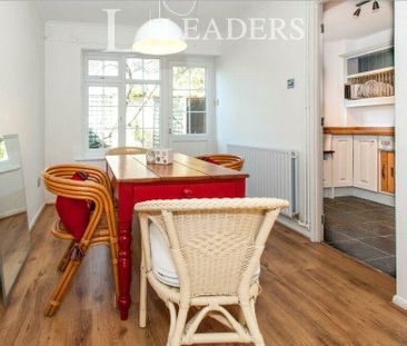 3 bedroom terraced house to rent - Photo 5