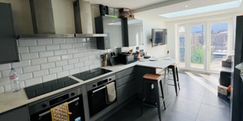 Southgate - Photo 3