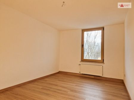 Geräumige 2-Raum-Dachgeschosswohnung mit Stellplatz - Foto 2