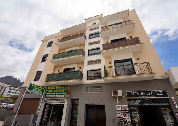 ¡Oportunidad Única! Fantástico Piso Reformado en el Corazón de Adeje – 0067-04588