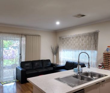 Modern 3-Bedroom Home in a Quiet, Convenient Location - Photo 1