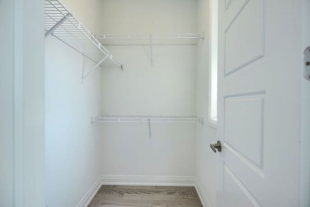 For Lease - 3105 Travertine Drive, Oakville, Ontario - Photo 1