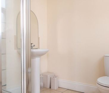 5 Bedroom Home – Medium Let - Photo 6