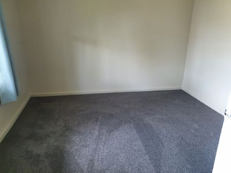 Lyndon Road East , Akina - Photo 4