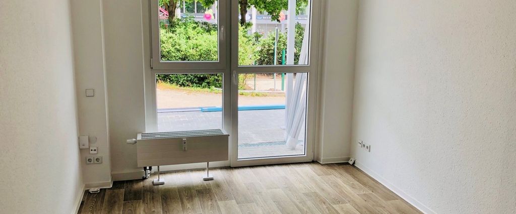 Großzügige Erdgeschosswohnung mit Balkon - Photo 1