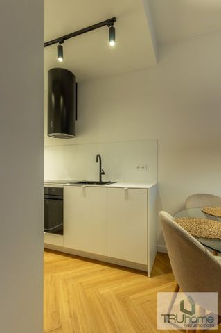 C.O. podłogowe, balkon, garaż | 1-sza Dzielnica - Zdjęcie 2