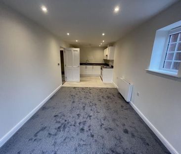 Templeside Gardens, High Wycombe - Photo 1