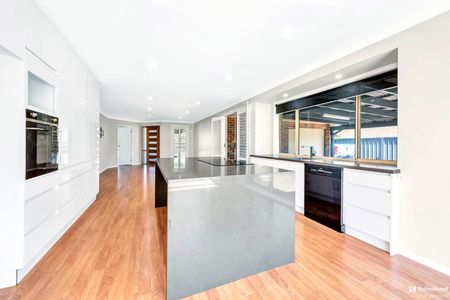 16 COMPASS CLOSE, Salamander Bay NSW 2317 - House For Rent | Domain - Photo 4