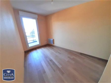 Location Appartement 4 pièces 81m² BEAUMONT 63110 - Photo 3