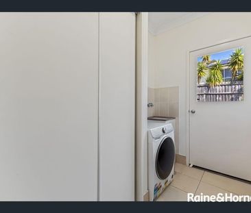 Spacious Family Home in a Peaceful Cul-de-Sac - Photo 3