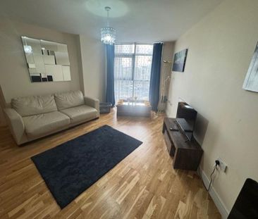 2 bedroom flat to rent - Photo 2