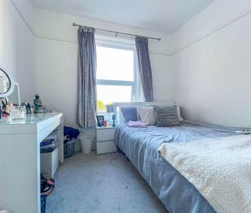 3 bedroom apartment to rent - Photo 6