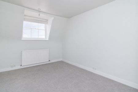 3 bedroom apartment to rent - Photo 2